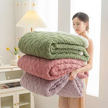 New Jacquard Tafu Plush Blanket with Large Edge Lamb Plush Blanket Office Four Seasons Cover Blanket