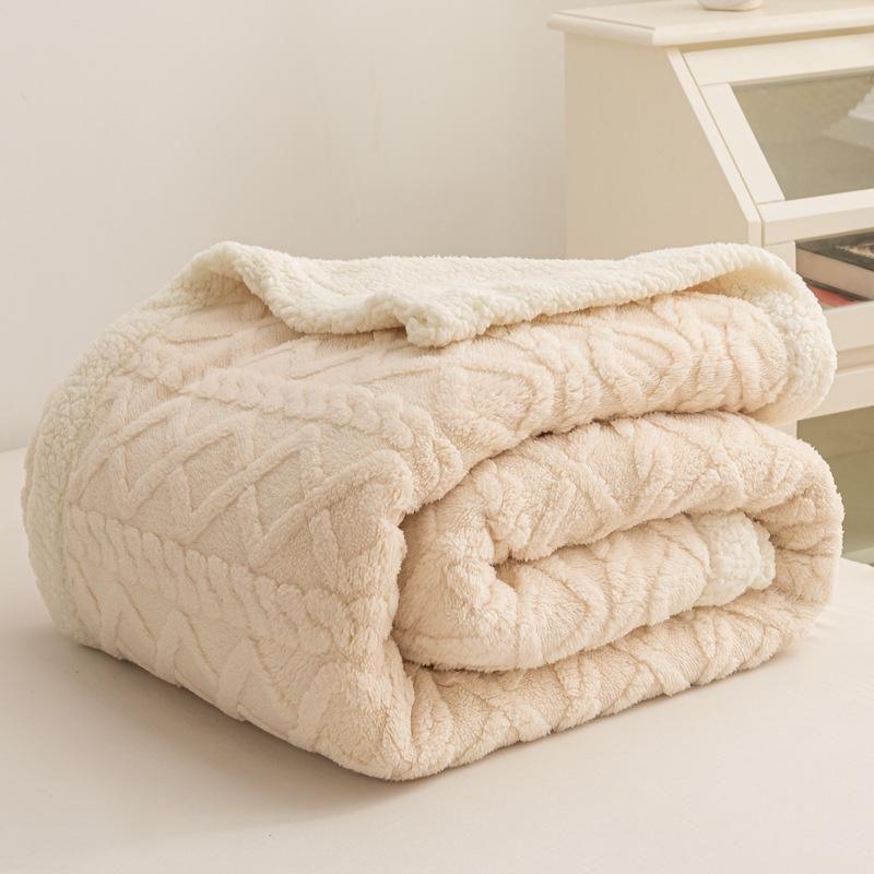 New Jacquard Tafu Plush Blanket with Large Edge Lamb Plush Blanket Office Four Seasons Cover Blanket